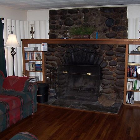 Cabin Creekwood Lyndhurst Exterior photo