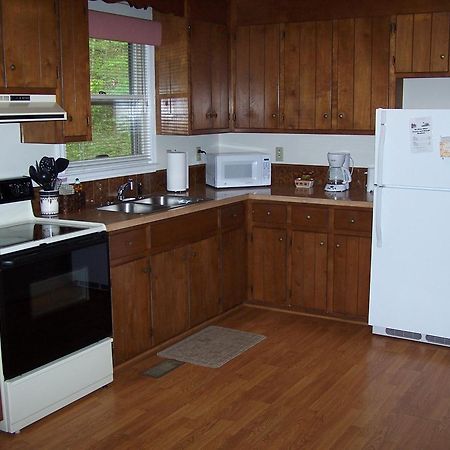 Cabin Creekwood Lyndhurst Exterior photo