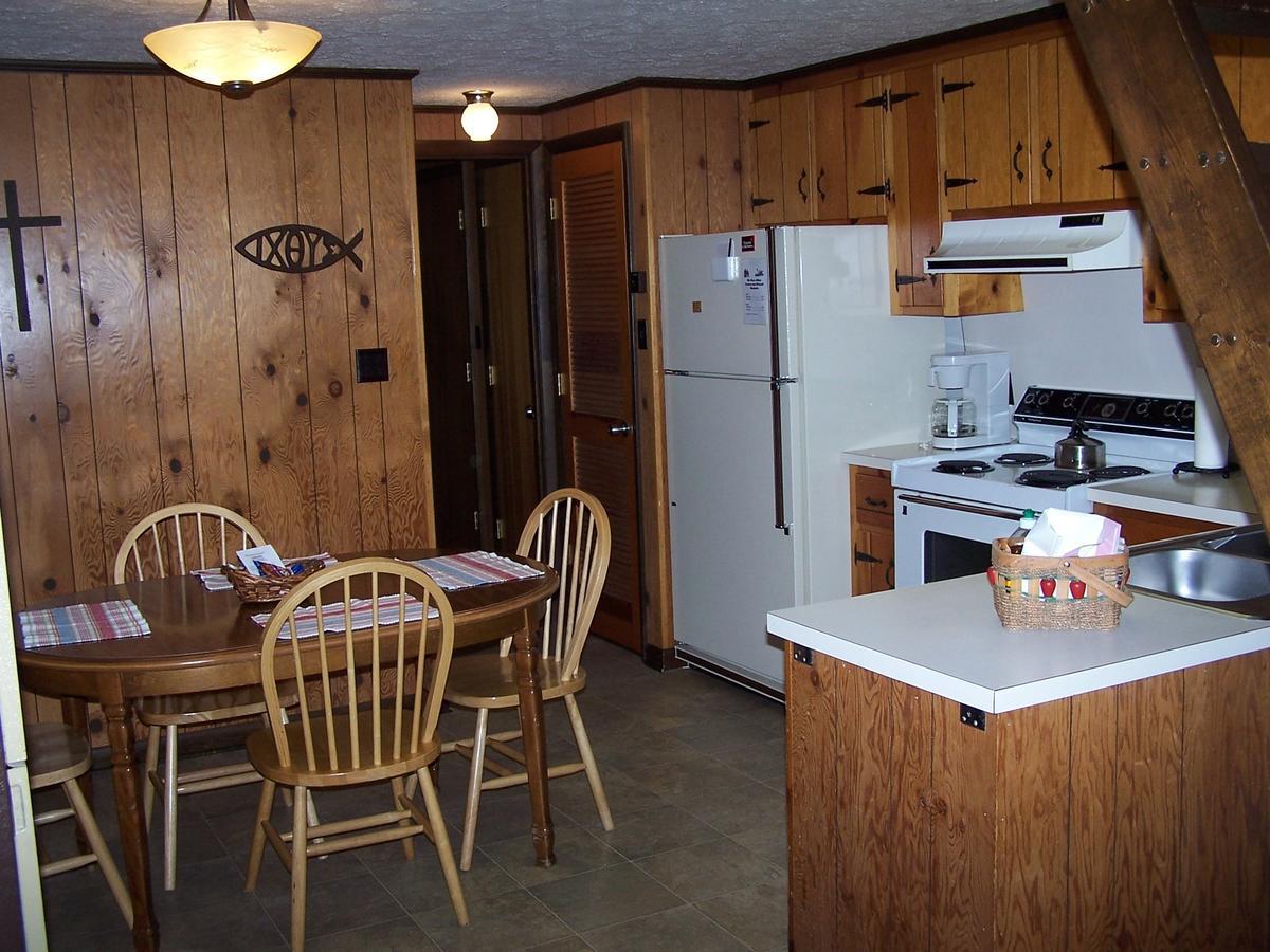 Cabin Creekwood Lyndhurst Exterior photo