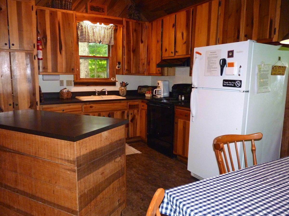 Cabin Creekwood Lyndhurst Exterior photo